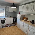 Apartamento Li-miana Local