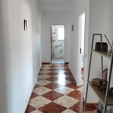 Li-miana Local Apartman